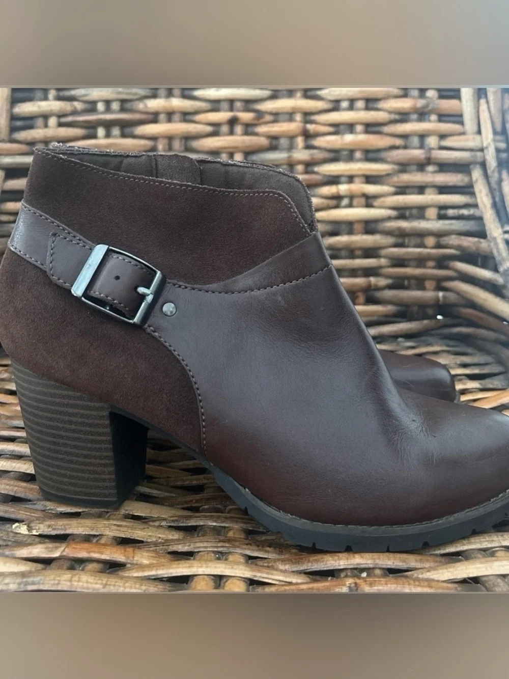 Clarks Women's Mission Parker Boot Size 8W Block Heel Brown Leather Suede Boho